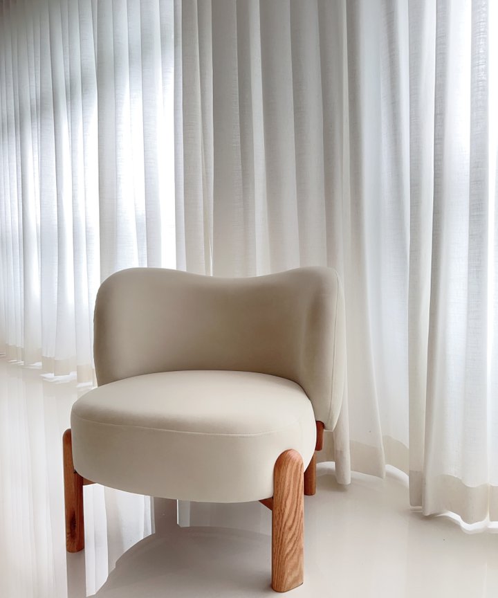 Lavyrle Curved Bouclé Chair Lavyrle Curved Bouclé Chair