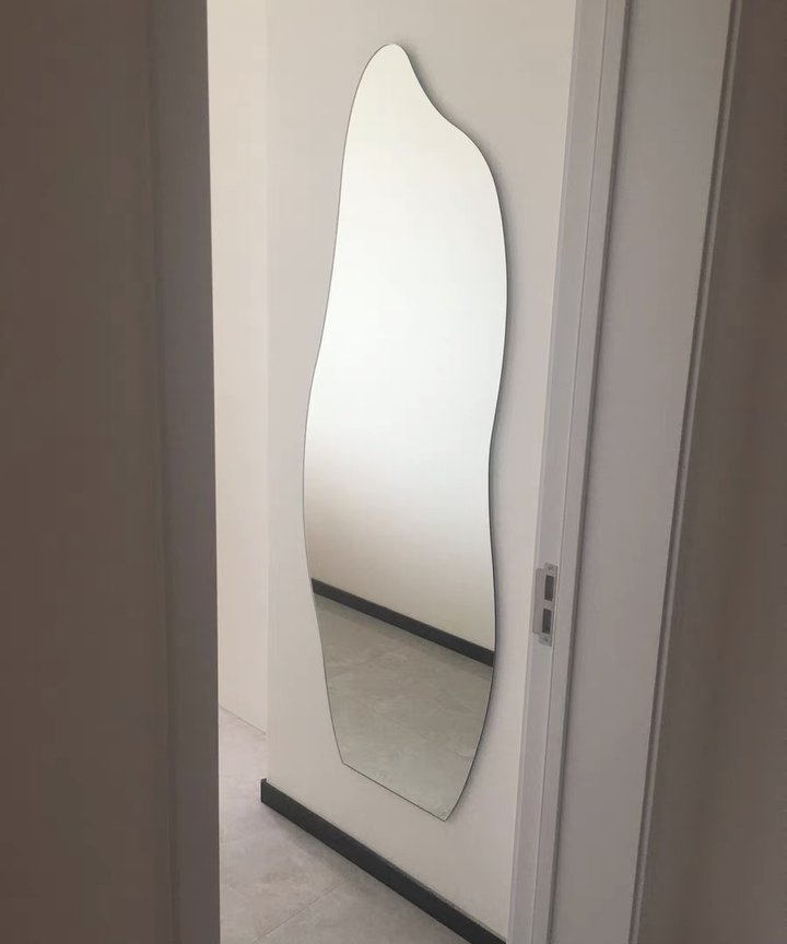 Eleonora Wave Mirror - Full Length