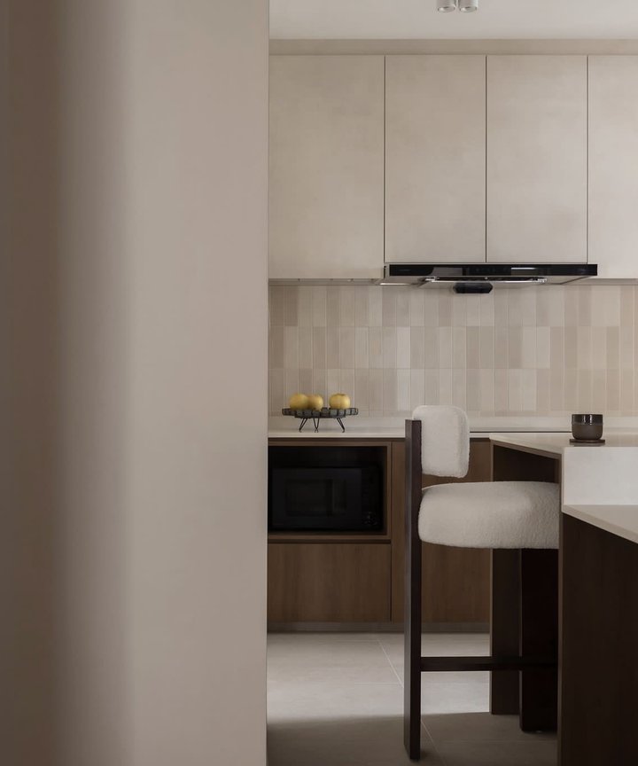 Julia High-L Chair Julia High-L Chair