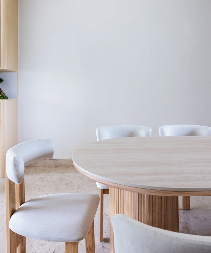 Concordia Dining Table - Straight Edge Concordia Dining Table - Straight Edge