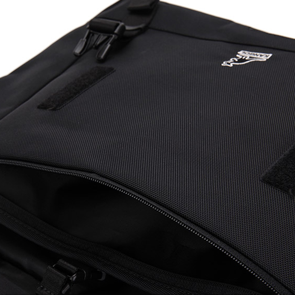 Kangol Epik Flach IV Messenger Bag - Black
