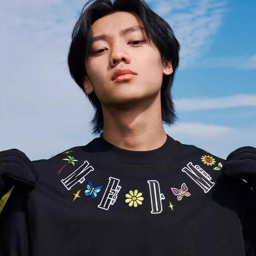 MEDM Butterfly Necklace Emb Tee - Black