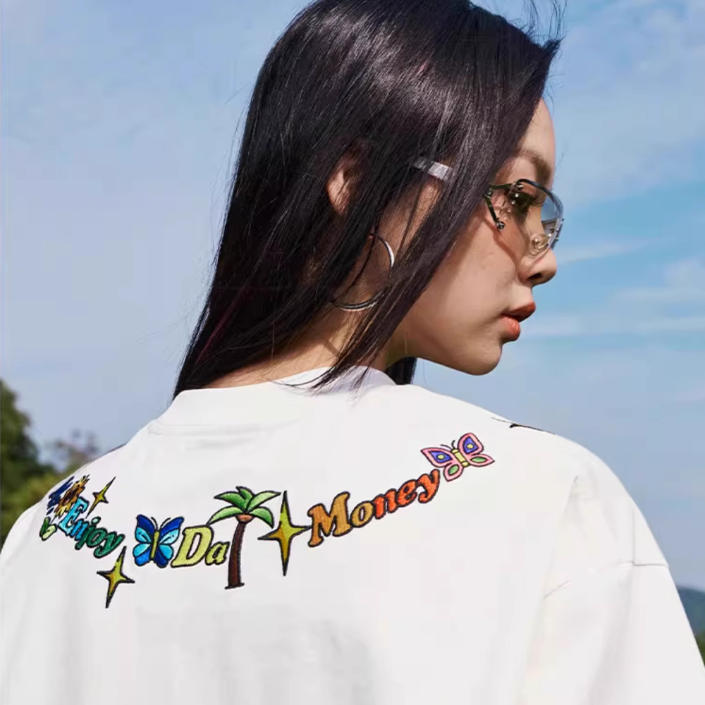 MEDM Butterfly Necklace Emb Tee - White
