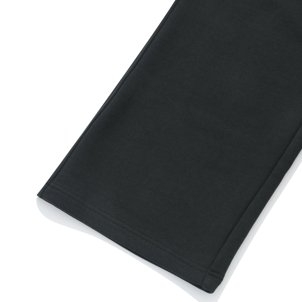 Covernat One Tuck Wide Sweatpants - Black